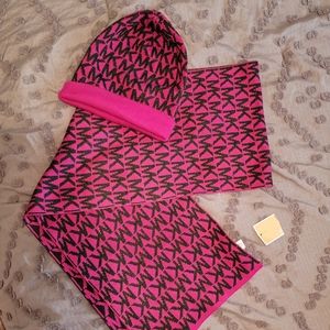 Michael Kors MK scarf and beanie hat set Nwt